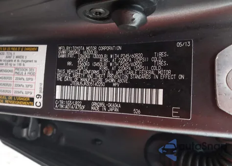 2013 Toyota 4Runner Limited z USA, uszkodzony, nr VIN JTEBU5JR3D5140250